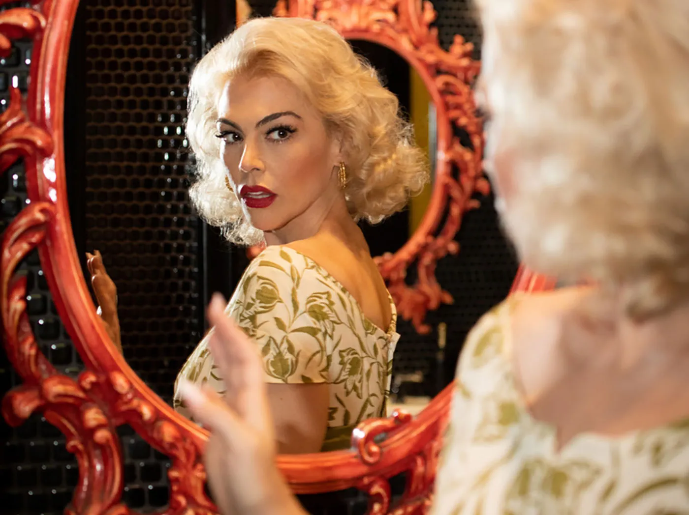 Brenna Whitaker: Glamour of Old Hollywood